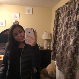 Meet your Posher, Melanie